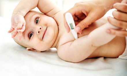 6 mythes infondés autour du thermomètre bébé