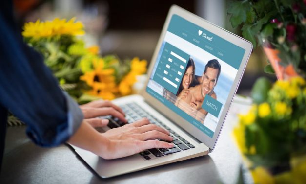 Comment s&rsquo;inscrire sur un site libertin gratuit ?